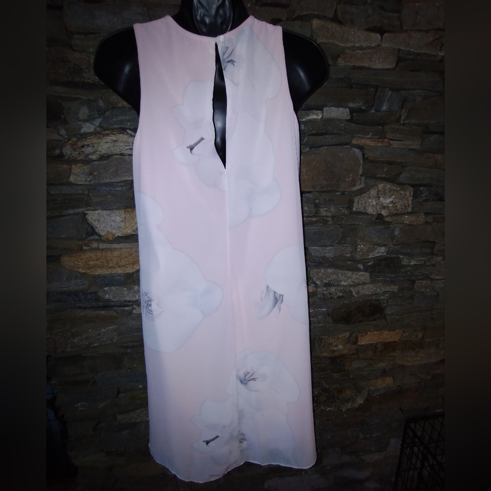 Calvin Klein size six pale pink floral crew neck soft shift dress - Picture 3 of 8